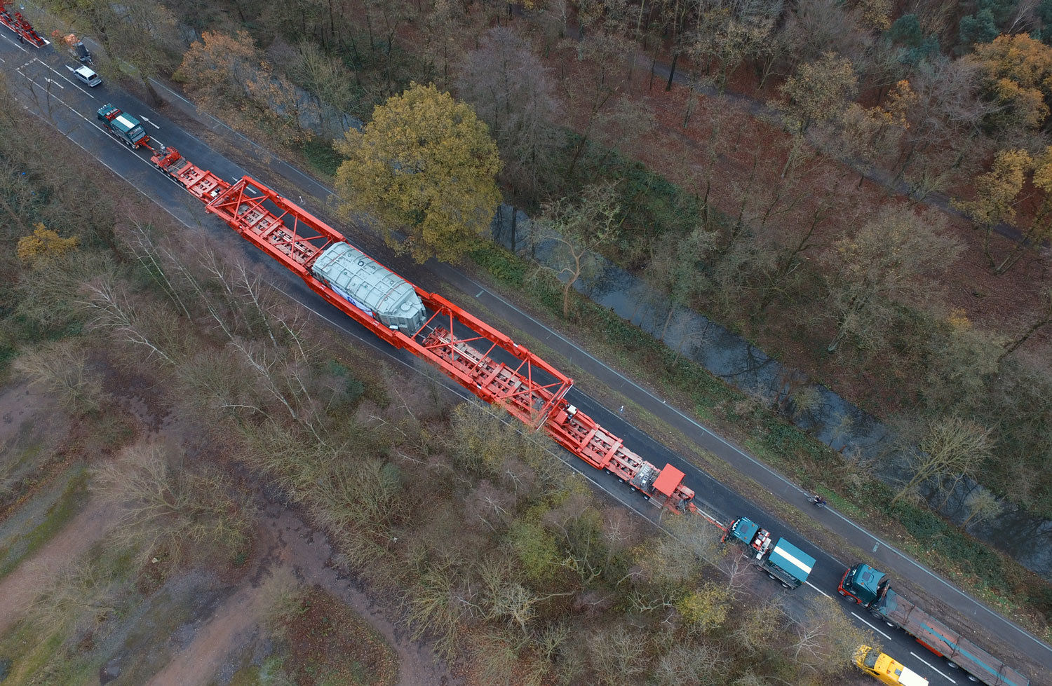 Taking 1,000 tonnes over seven bridges