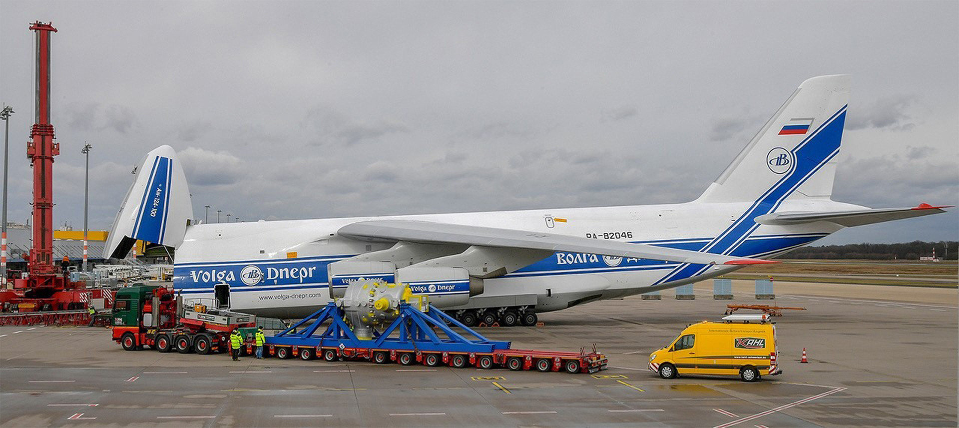 Eine Turbine geht in die Luft