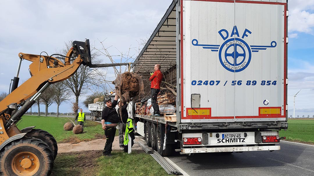 Lkw-Fahrer hilft bis heute im Ahrtal