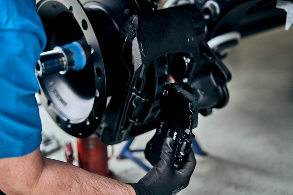 Brake drum or disc brakes? Eight criteria you can use to select the best brakes for your trailer